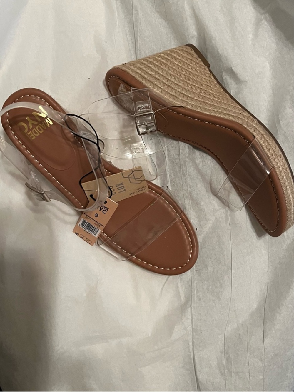 MADDEN NYC ~CLEAR LUCITE ESPADRILLE WEDGE SANDALS~SIZE 9 - Picture 4 of 8